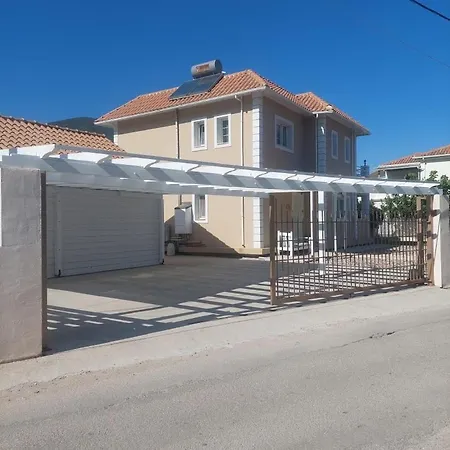 Morris Villa Nydri (Lefkada)